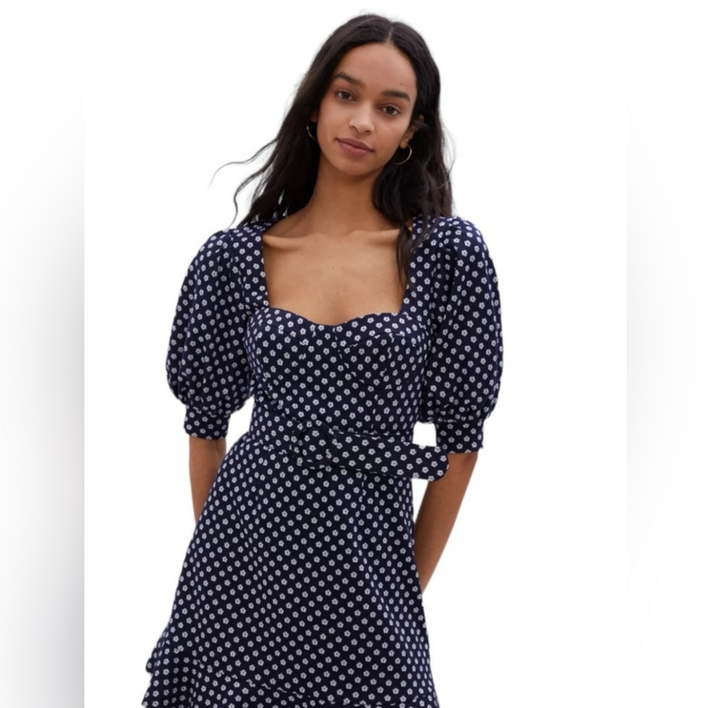 NWT Modcloth Navy & White Daisy Heart Neckline Mini Dress 0
